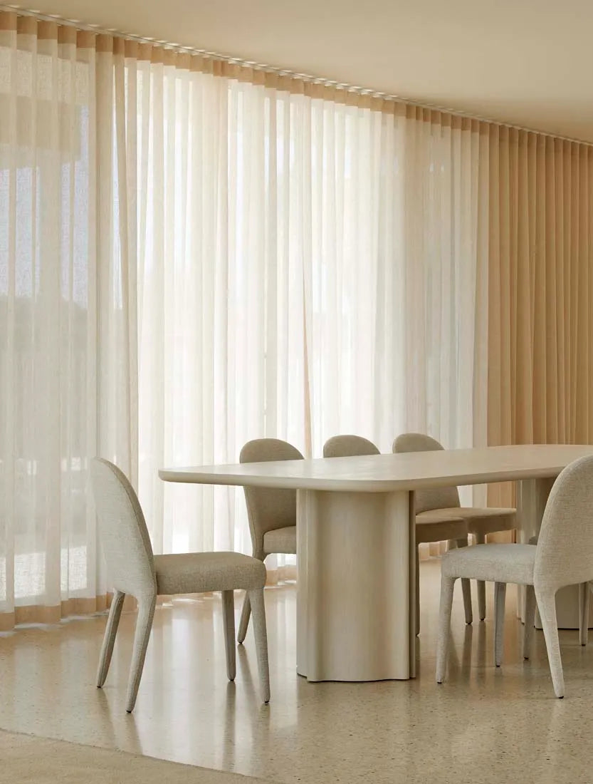 GlobeWest | Leon Dining Table | Porcelain
