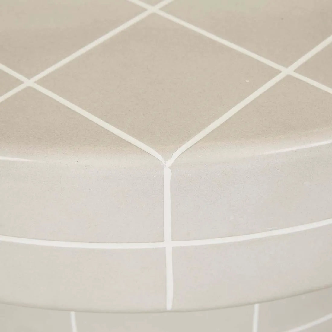 GlobeWest | Seville Tile Round Coffee Table | Pearl White