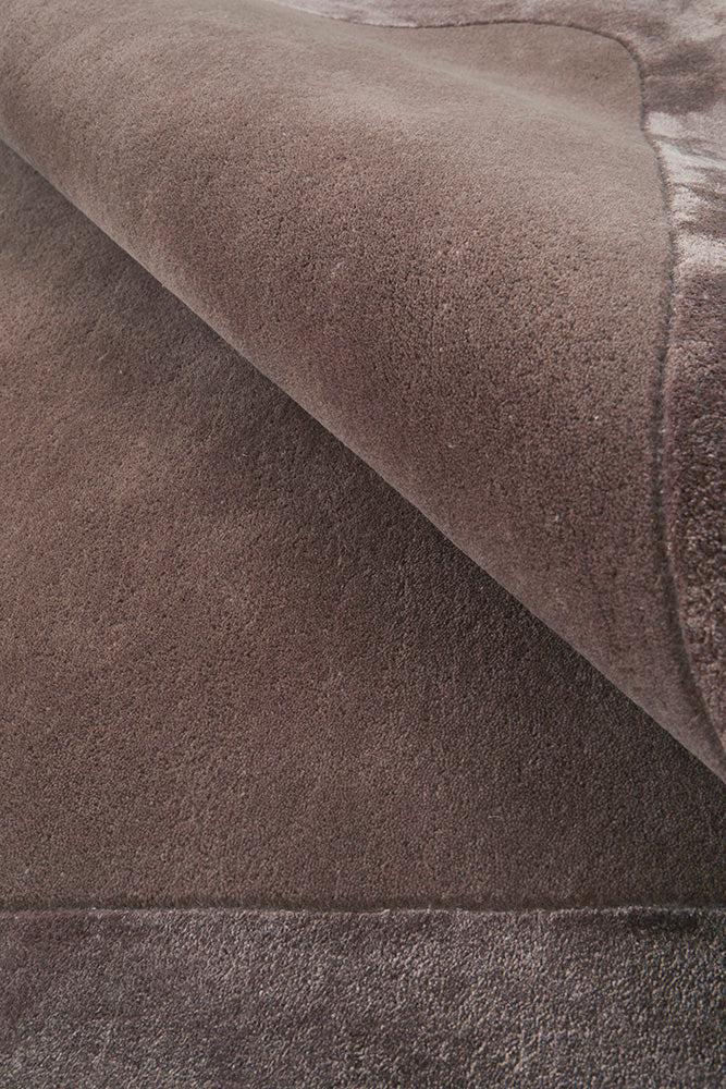 Jewel Curve Grape Runner Rug