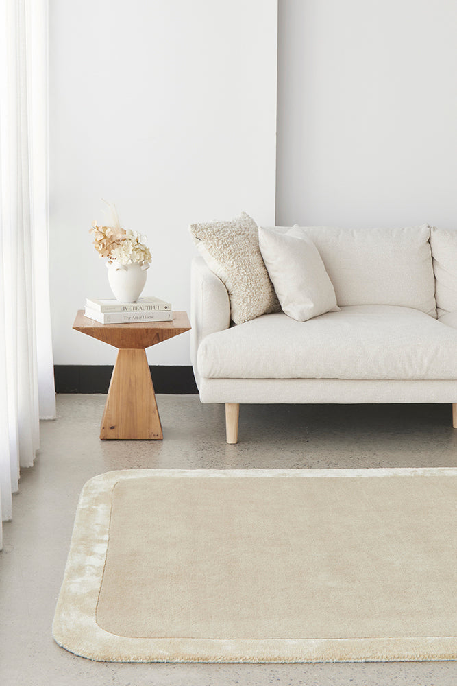 Jewel Curve Husk Rug