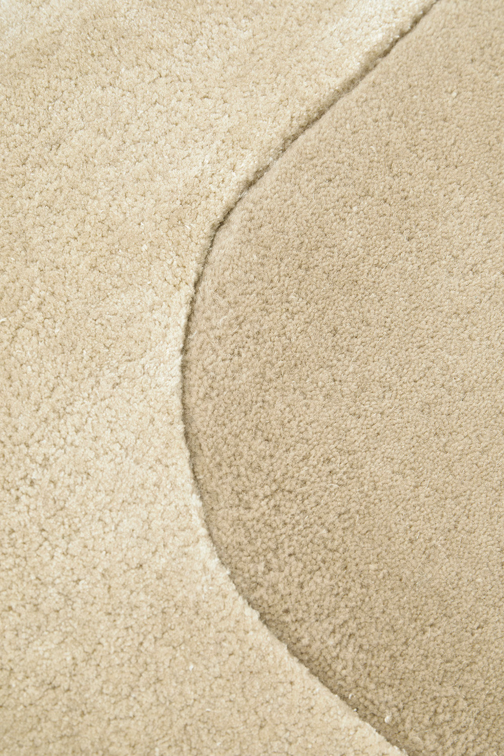 Jewel Curve Husk Rug