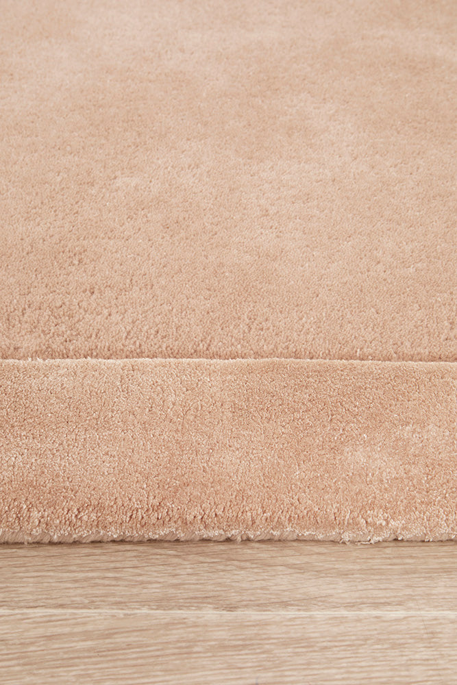 Jewel Curve Nude Runner Rug