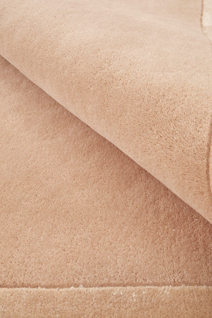 Jewel Curve Nude Rug