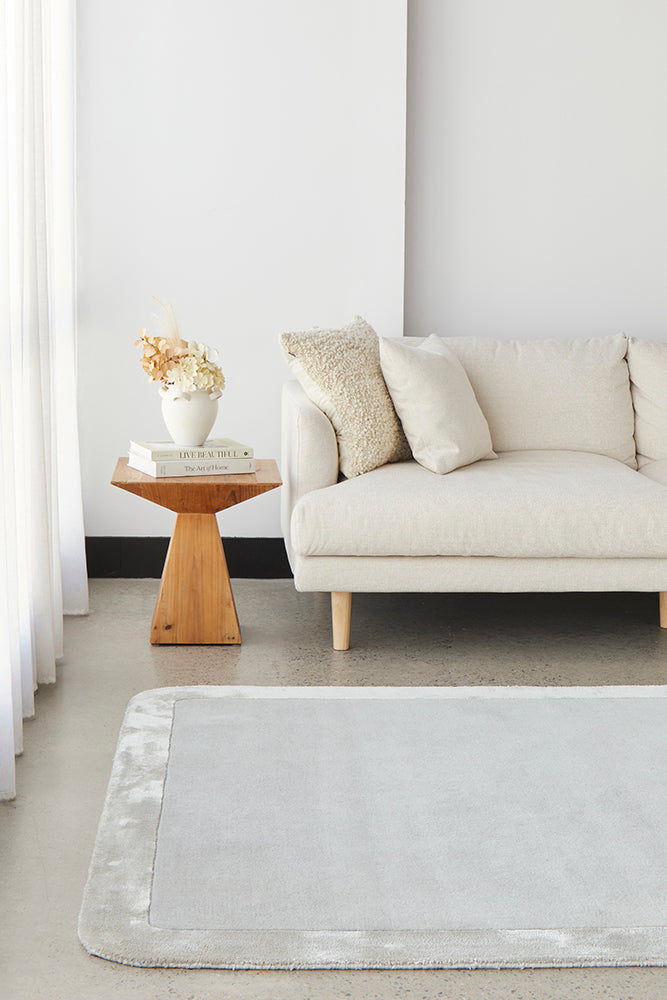 Jewel Curve Silver Rug