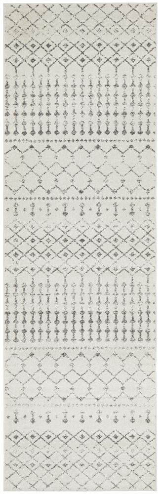 Monochrome Trellis Silver Runner Rug