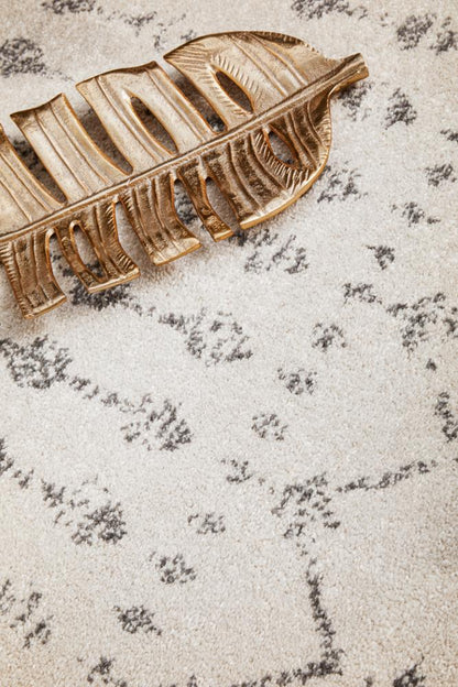 Monochrome Trellis Silver Rug