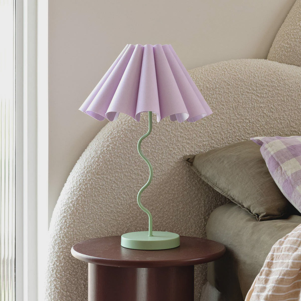 Vintage top inspired lamp