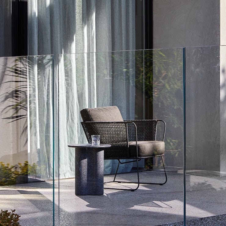 GlobeWest | Artie Outdoor Wave Side Table